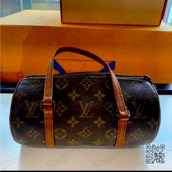 Authentic Louis Vuitton Mini fits everything you need sling on shoulder or wrist - Picture 1 of 3